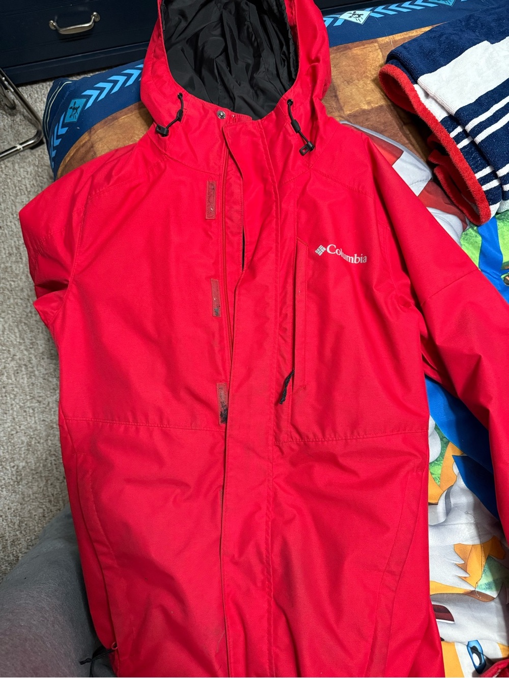 Columbia Men's Red Ski Jacket with Hood